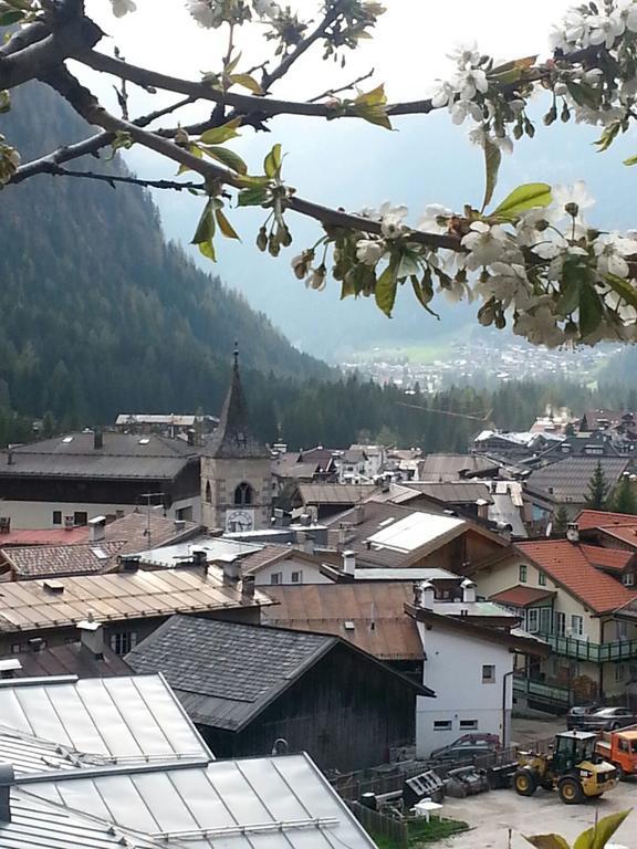 Ferienwohnung Villetta Panorama Canazei Exterior foto