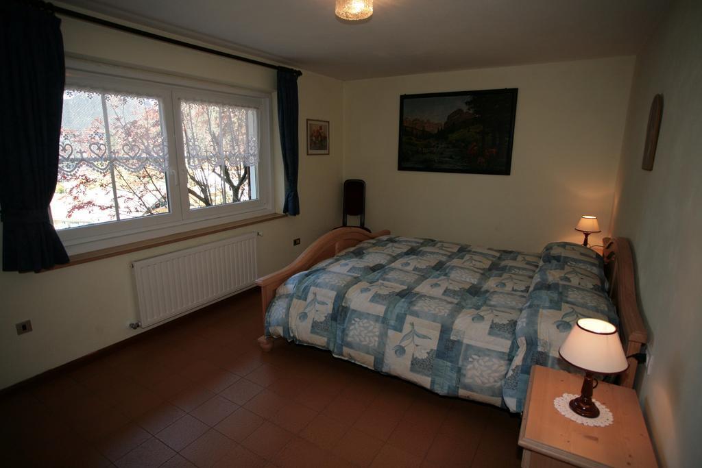 Ferienwohnung Villetta Panorama Canazei Zimmer foto